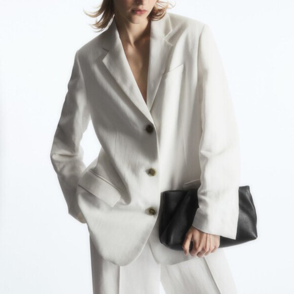 🆕 COS Gathered Leather Clutch Bag - Black NWT - Picture 9 of 9